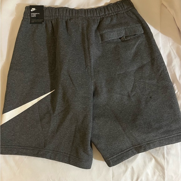 Nike Heather Gray sweat Shorts size M - Picture 3 of 6